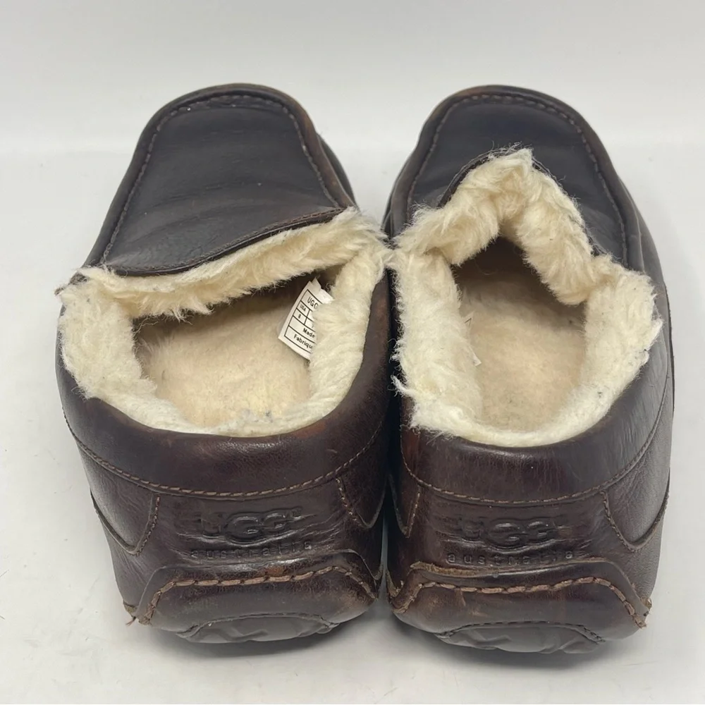 UGG Ascot Slippers Mens 8 Brown Leather Sheepskin Slip On Fur Lined Moccasion